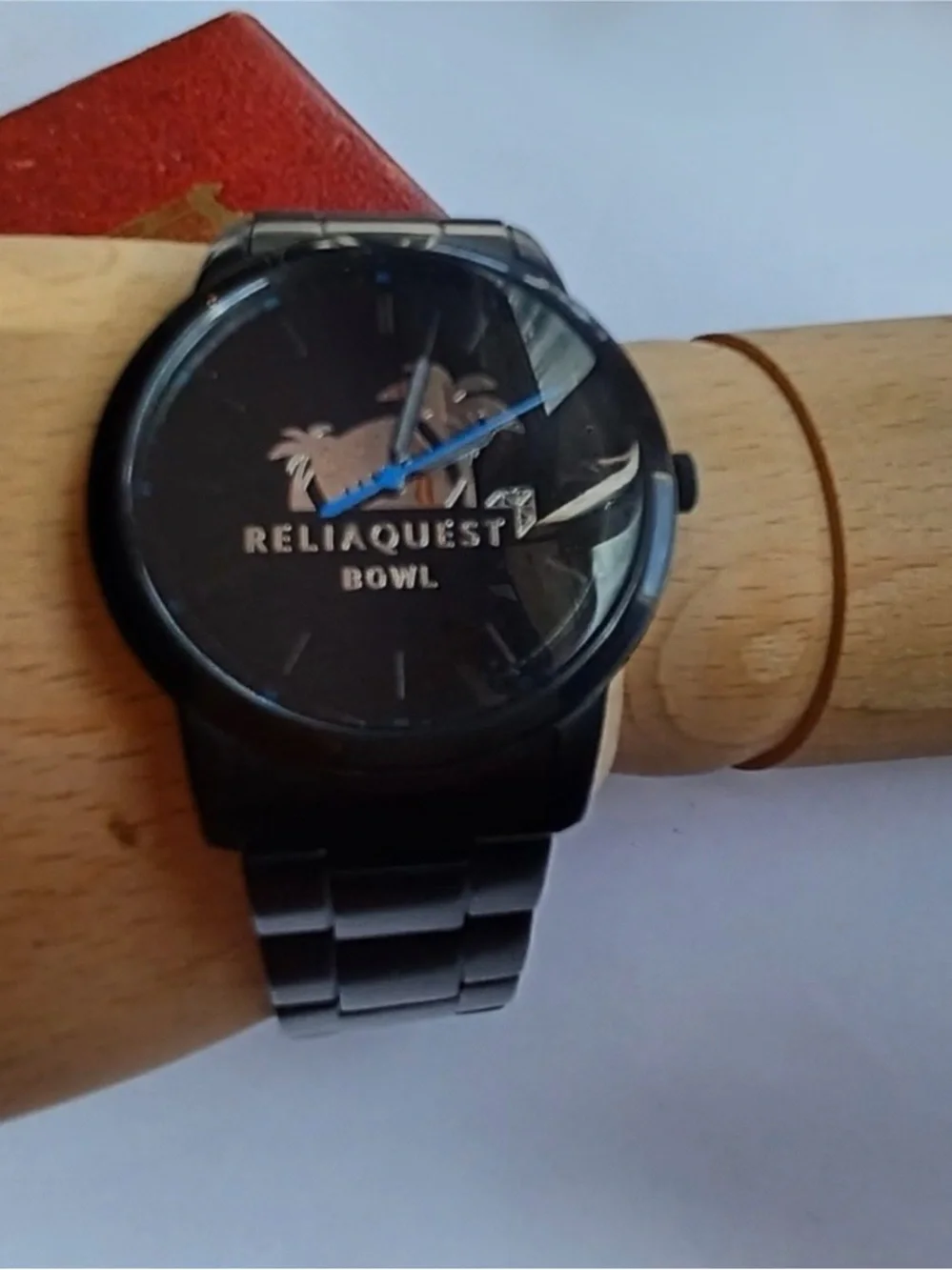 NWT FOSSIL Men's Black Reliaquest Bowl Promotional Quartz Wrist Watch,